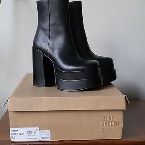 Steve Madden Cobra black boots